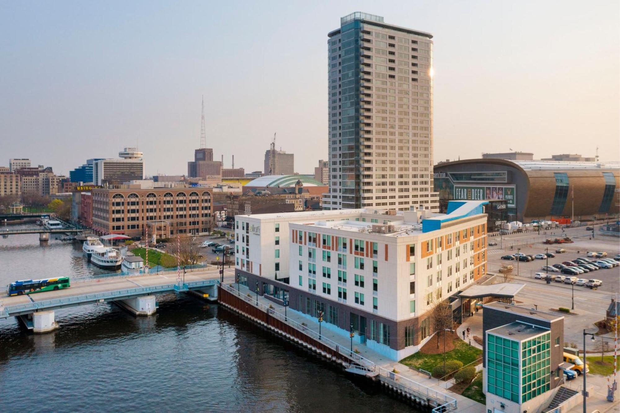 Aloft Hotel Milwaukee Downtown Exteriér fotografie