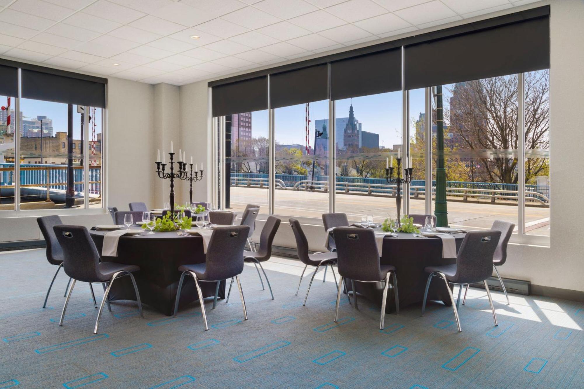 Aloft Hotel Milwaukee Downtown Exteriér fotografie